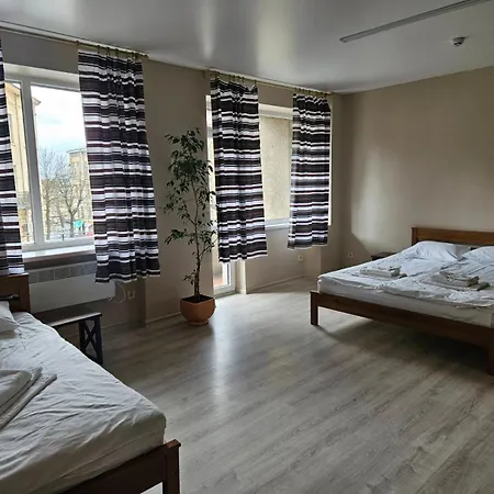 Lion Hill Hotel *